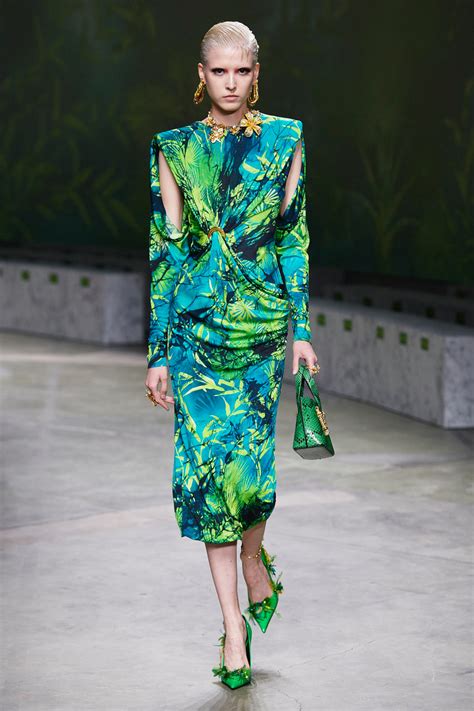 cloth sustainability versace spring summer 2020|versace collection 2020.